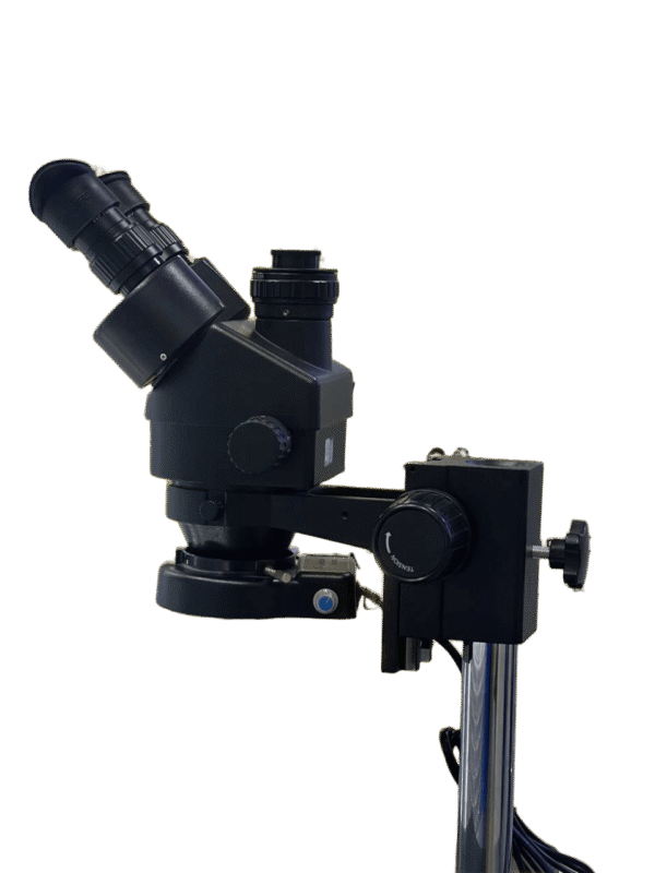 MICROSCOPE TRINOCULAR RLM3T-B3